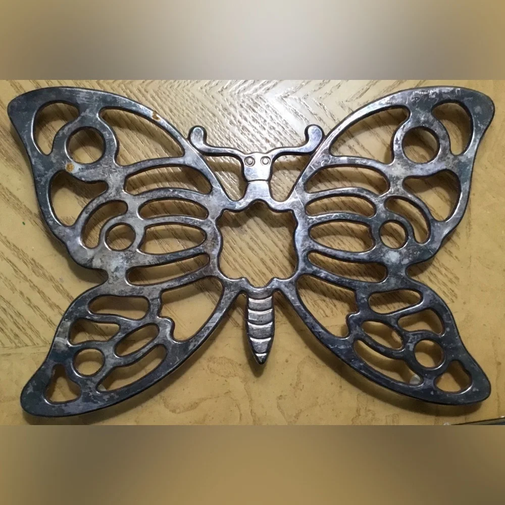 The Butterfly Trivet by Leonard. Silverplate Made in Italy